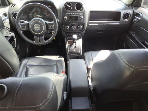 Used 2015 Jeep Patriot High Altitude image 8
