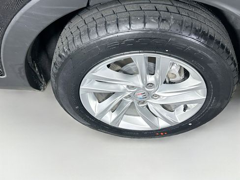 Used 2025 Buick Envista Preferred image 11