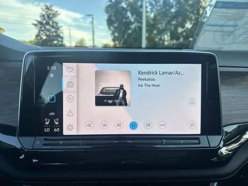 New 2026 Volkswagen Atlas SEL image 16