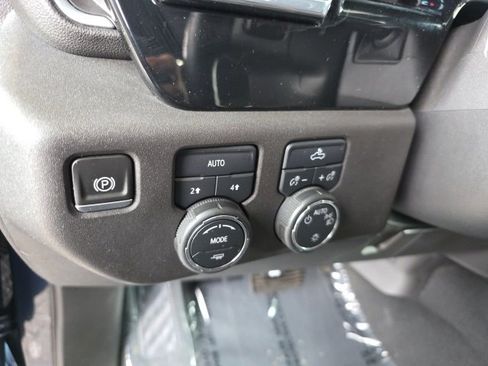 Used 2023 Chevrolet Silverado 1500 LT image 24
