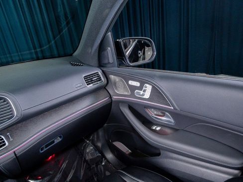 New 2025 Mercedes-Benz GLS 580 4MATIC image 28