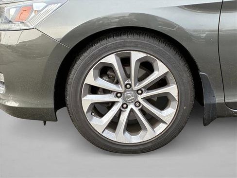 Used 2013 Honda Accord Sport image 9