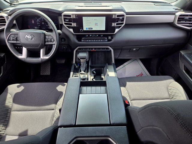 Used 2025 Toyota Sequoia SR5 AWD/4WD image 15