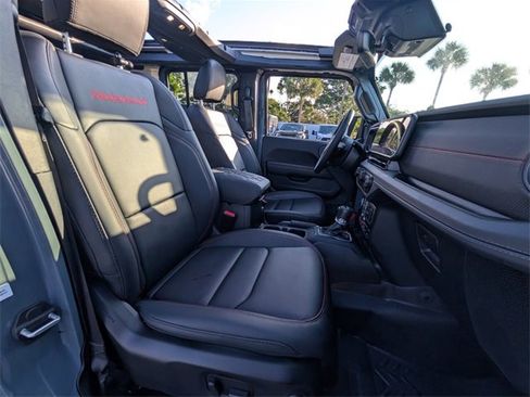 Used 2024 Jeep Wrangler Unlimited Rubicon image 15