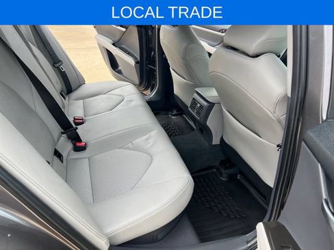 Used 2023 Toyota Camry XLE w/ Cold Weather Package FWD image 18