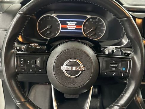 Used 2023 Nissan Pathfinder SL w/ SL Premium Package AWD/4WD image 15
