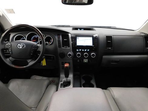 Used 2012 Toyota Sequoia Platinum image 24