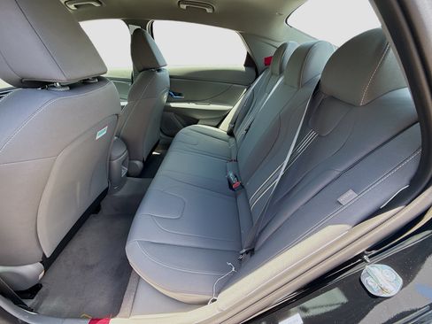 New 2026 Hyundai Elantra Sport FWD image 17