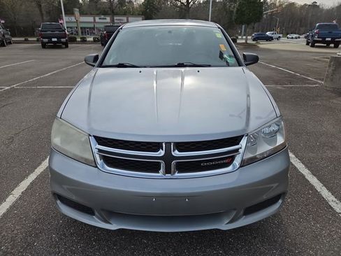 Used 2013 Dodge Avenger SE image 8