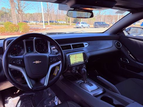 Used 2014 Chevrolet Camaro LT image 9