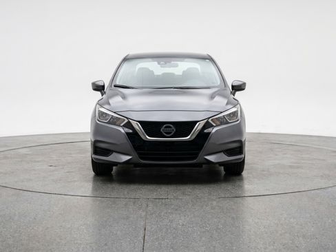 Used 2025 Nissan Versa SV FWD image 2