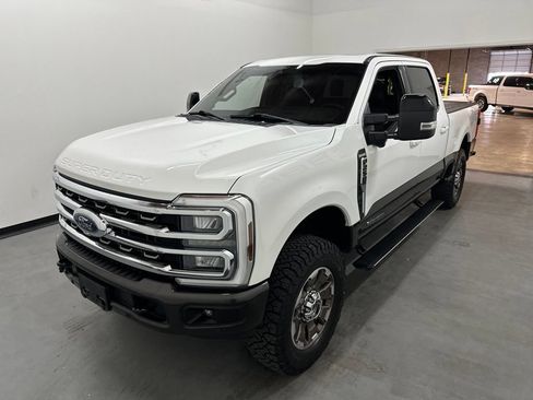 Used 2024 Ford F250 King Ranch w/ FX4 Off-Road Package AWD/4WD image 24