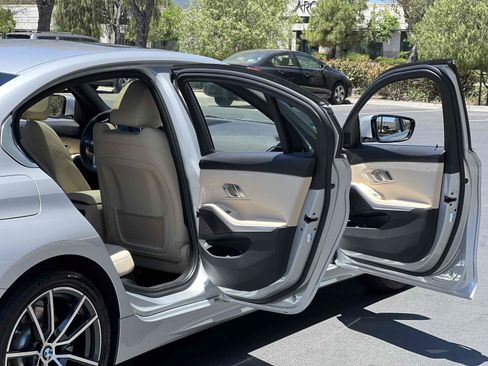 Used 2020 BMW 330i Sedan w/ Convenience Package RWD image 56