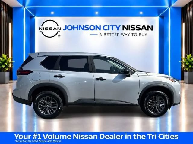 Used 2024 Nissan Rogue S AWD/4WD image 3