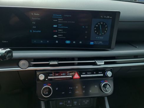Used 2025 Hyundai Santa Cruz SEL FWD image 23