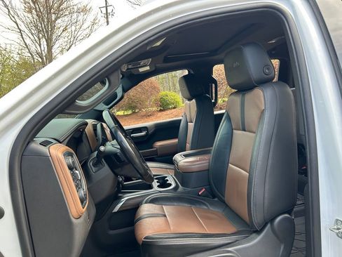 Used 2020 Chevrolet Silverado 1500 High Country w/ Technology Package image 43