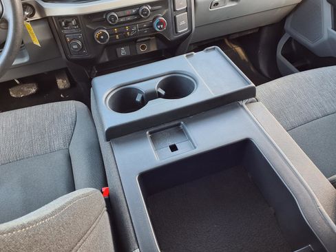 Used 2025 Ford F250 XLT image 8