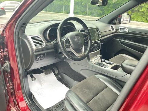 Used 2021 Jeep Grand Cherokee Laredo X AWD/4WD image 10