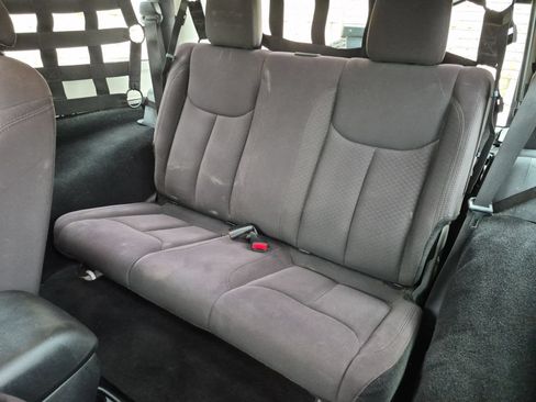 Used 2015 Jeep Wrangler Sport AWD/4WD image 24