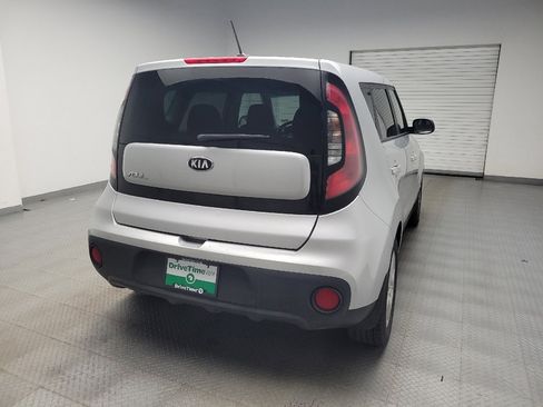 Used 2017 Kia Soul FWD image 7