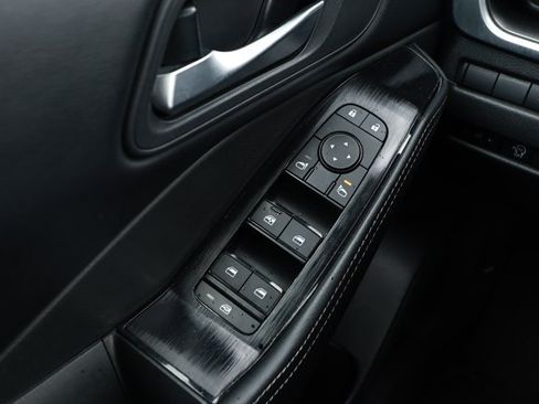 Used 2024 Nissan Rogue SV AWD/4WD image 19