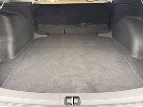 Used 2022 Toyota Corolla LE w/ Carpet Mat Package (TMS) image 12
