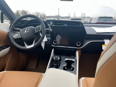 New 2026 Lexus RZ 450e AWD image 10