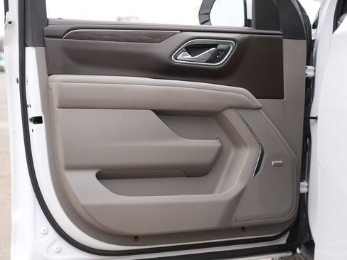 Used 2022 Chevrolet Tahoe LT image 18