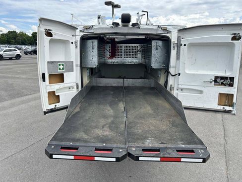 Used 2019 Ford F250 XL w/ Power Equipment Group RWD image 30