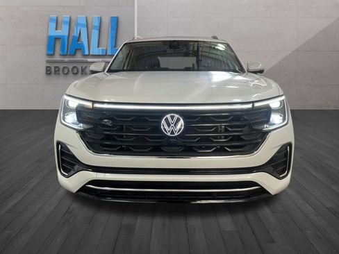 Certified 2024 Volkswagen Atlas SEL Premium R-Line AWD/4WD image 9
