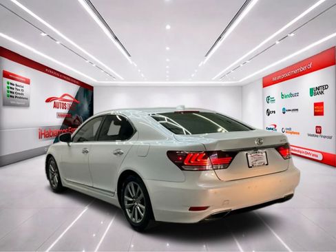 Used 2016 Lexus LS 460 w/ Comfort Package image 6