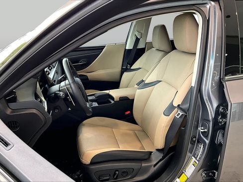 Used 2021 Lexus ES 350 w/ Premium Package FWD image 7
