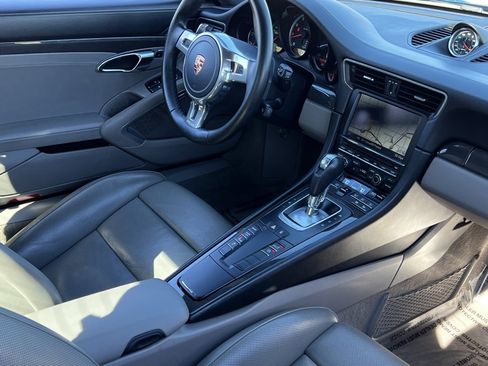 Used 2014 Porsche 911 Turbo S image 15