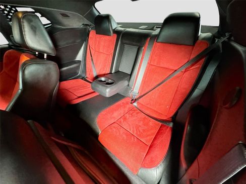 Used 2016 Dodge Challenger R/T Scat Pack RWD image 16