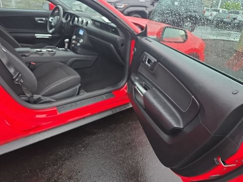 Used 2022 Ford Mustang Coupe RWD image 7