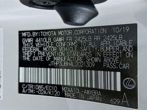 Certified 2020 Lexus UX 200 200 Base image 32