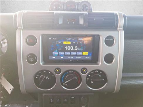 Used 2012 Toyota FJ Cruiser image 12