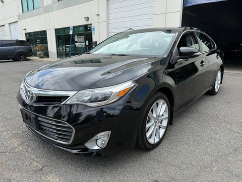 Used 2013 Toyota Avalon XLE Touring FWD image 5