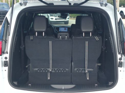 New 2026 Chrysler Voyager LX image 12