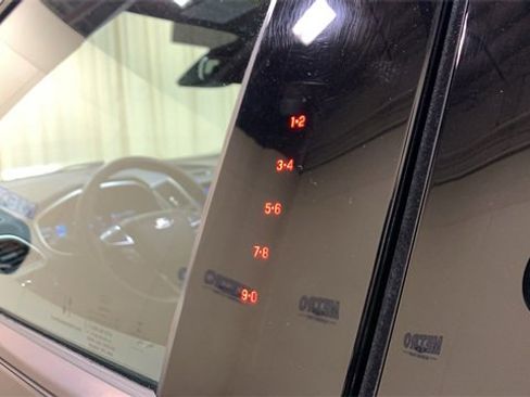 Used 2020 Ford Edge ST-Line w/ Cold Weather Package image 26