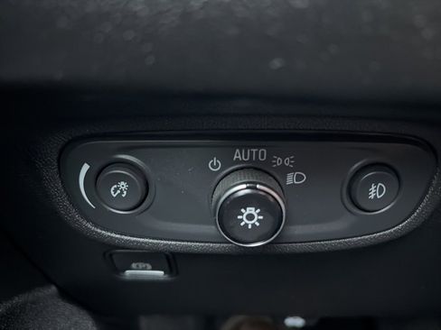 Certified 2021 GMC Terrain SLT image 40