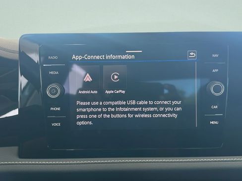 Certified 2025 Volkswagen Jetta SEL FWD image 31