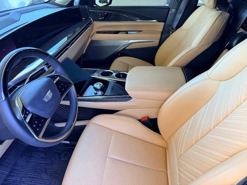 Used 2025 Cadillac Escalade IQ Luxury 2 AWD/4WD image 20