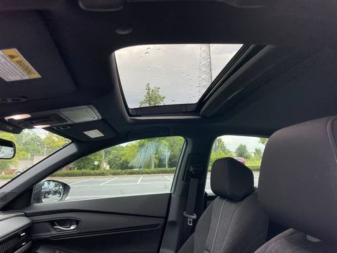 Used 2025 Honda Accord Sport image 28