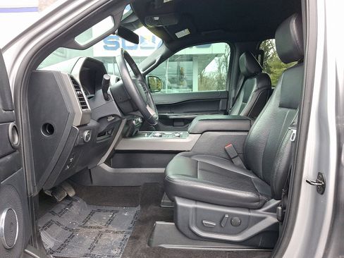 Used 2021 Ford Expedition XLT image 13