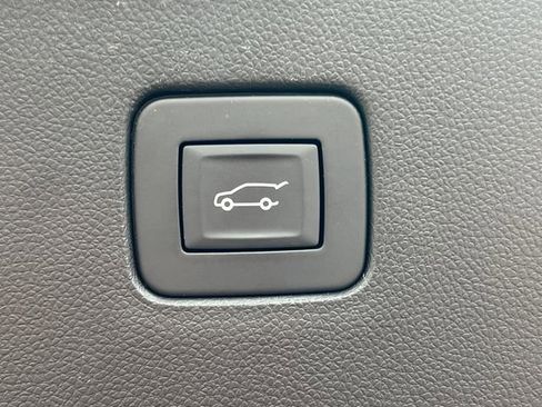 Certified 2024 Buick Envista Sport Touring w/ Convenience I Package FWD image 36