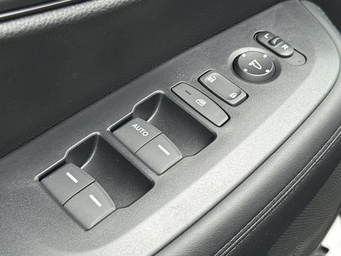 New 2027 Honda HR-V LX image 24
