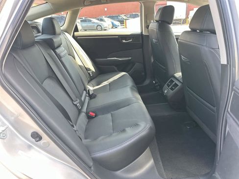 Used 2018 Honda Clarity Touring image 13