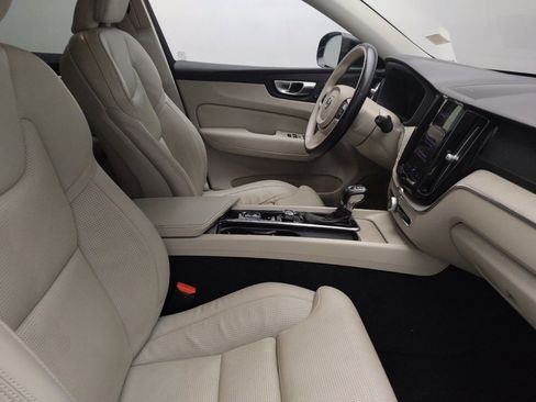 Used 2021 Volvo XC60 T6 Inscription AWD/4WD image 21