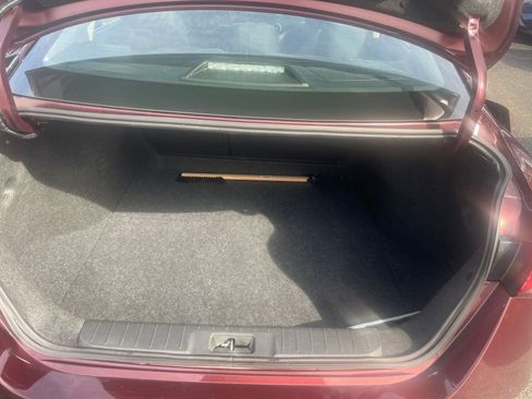 Used 2025 Nissan Sentra SV image 31